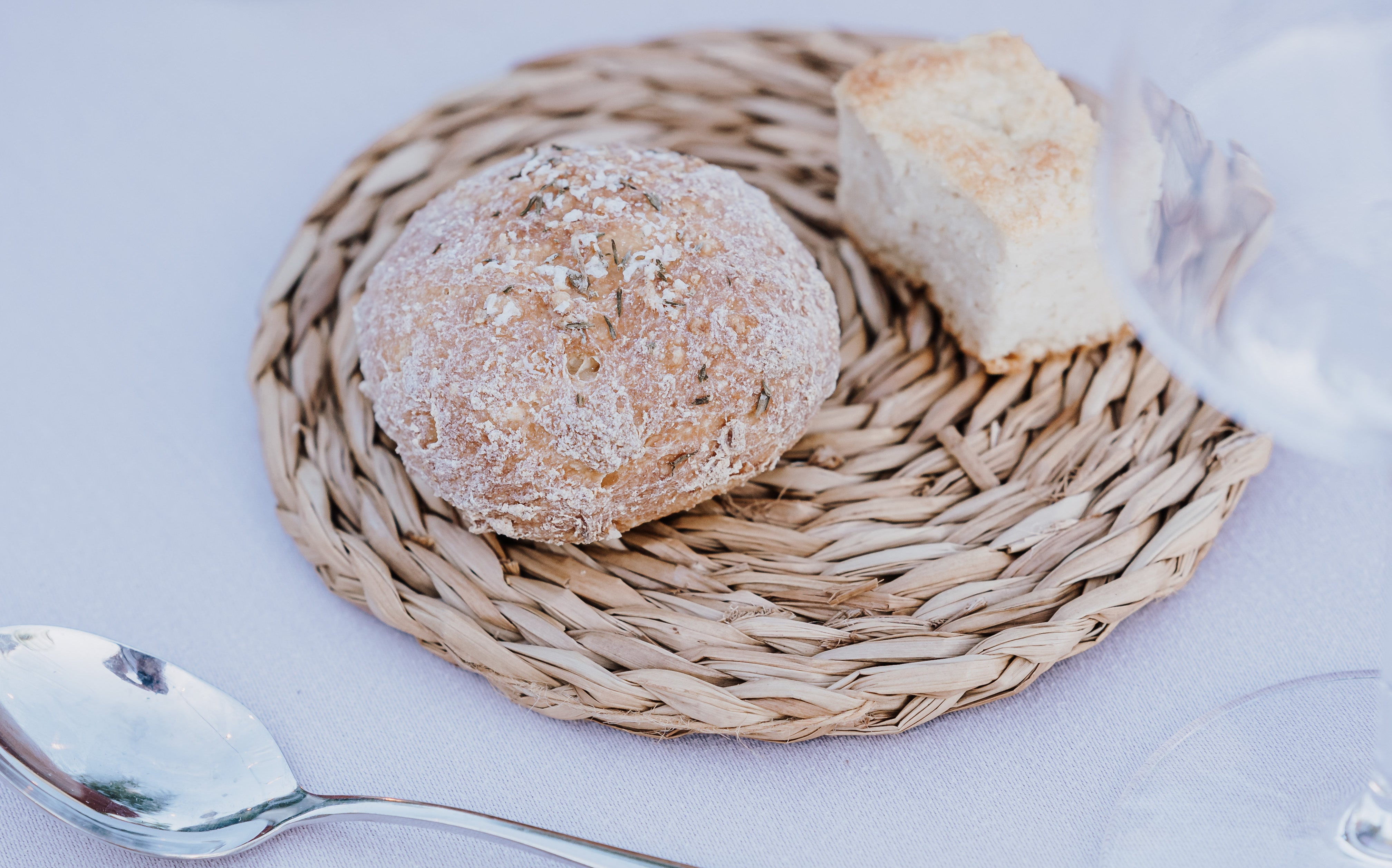 Lektinfreie Focaccia und Brötchen aus Germteig